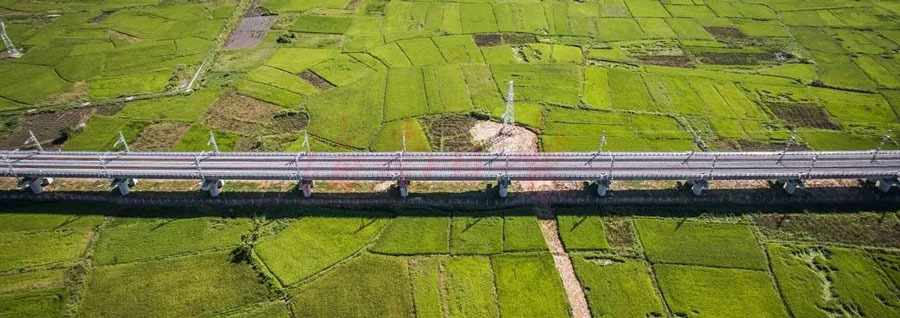 Amazing scenery along world's first around-the-island high-speed rail 