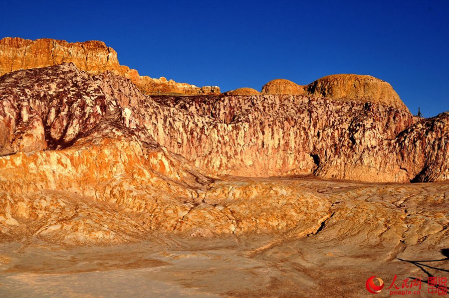 Amazing scenery of Rainbow Beach in Xinjiang