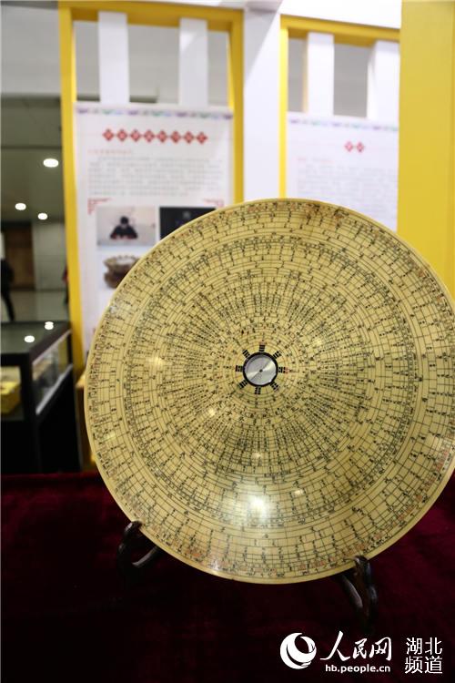 Intangible cultural heritage exhibition along Yangtze River opens in Hubei