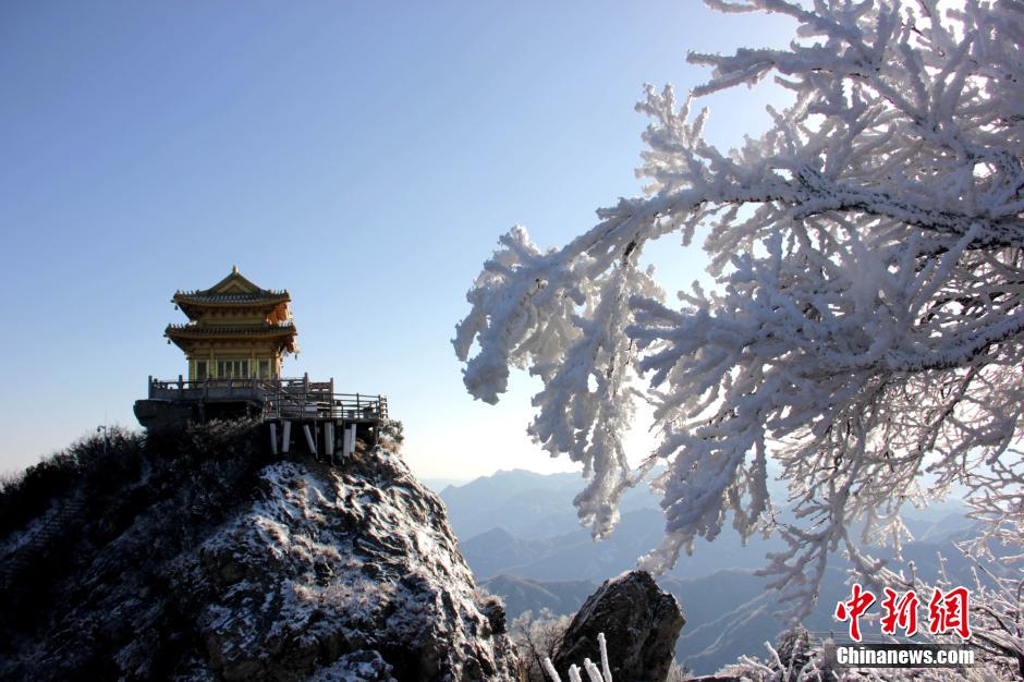 Beautiful scenery of Laojun Mountain after snow