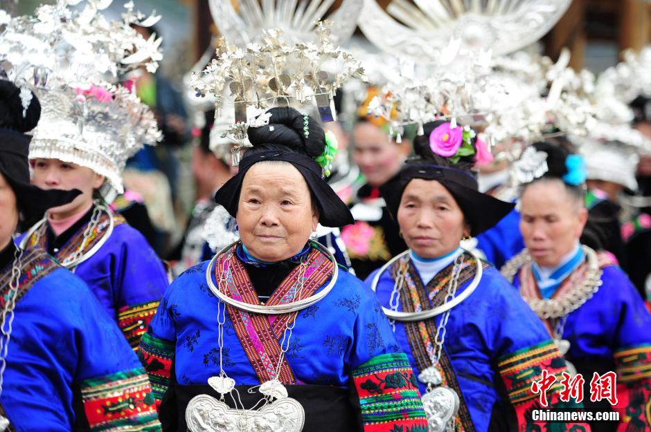 Married women of Miao ethnic group return home for New Year