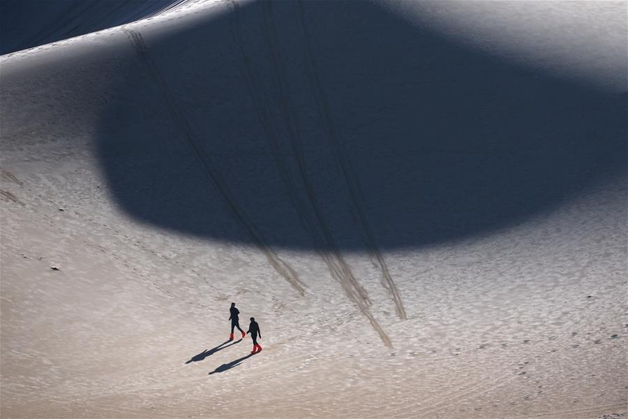 Weekly Choices of Xinhua Photo: Icy China