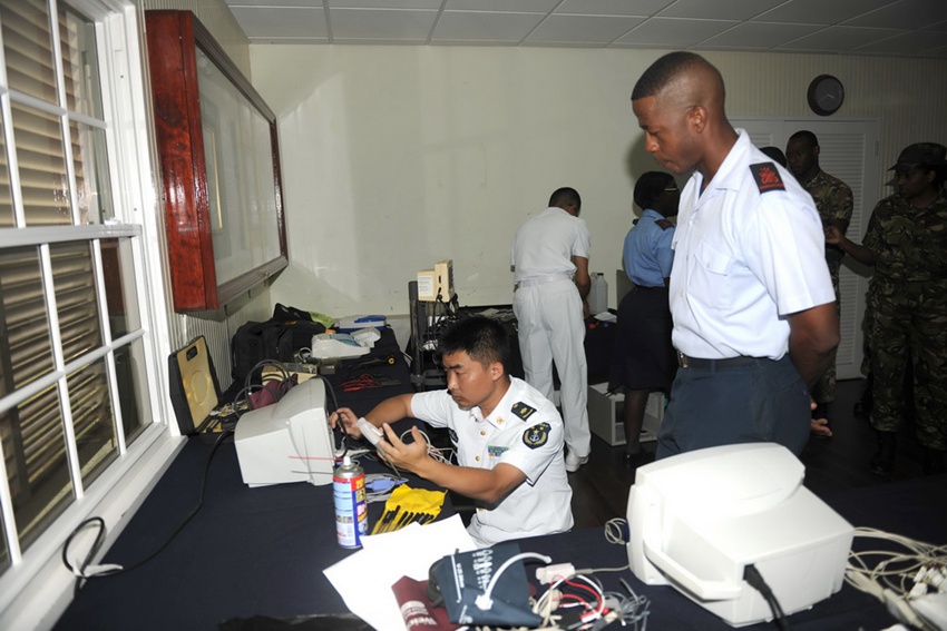 Chinese naval hospital arrives in Barbados for medical service