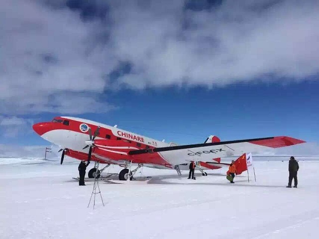 China's first polar fixed-wing aircraft arrives at research station in Antarctica