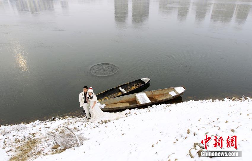 Beautiful rime view appears in downtown Jilin