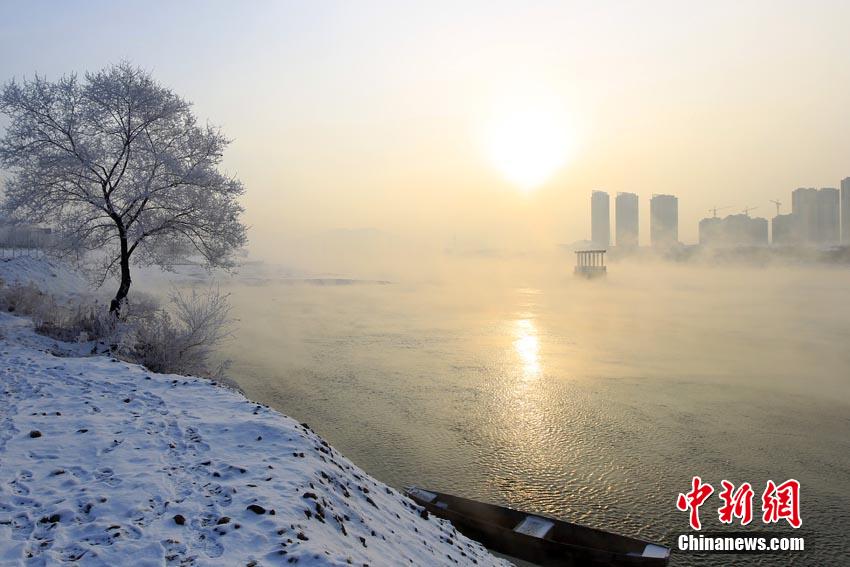 Beautiful rime view appears in downtown Jilin