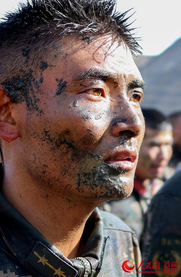 Armed police force conducts extreme training in Tibet