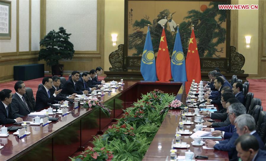 Premier Li holds talks with Kazakhstan's PM in Beijing