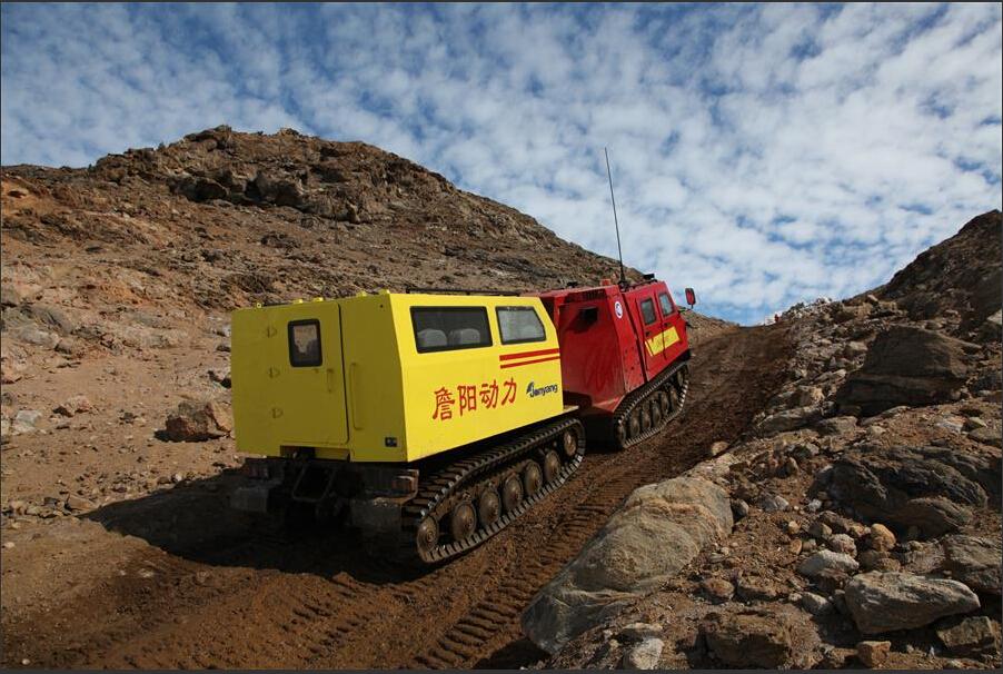 China's first self-developed polar ATV debuts in South Pole 