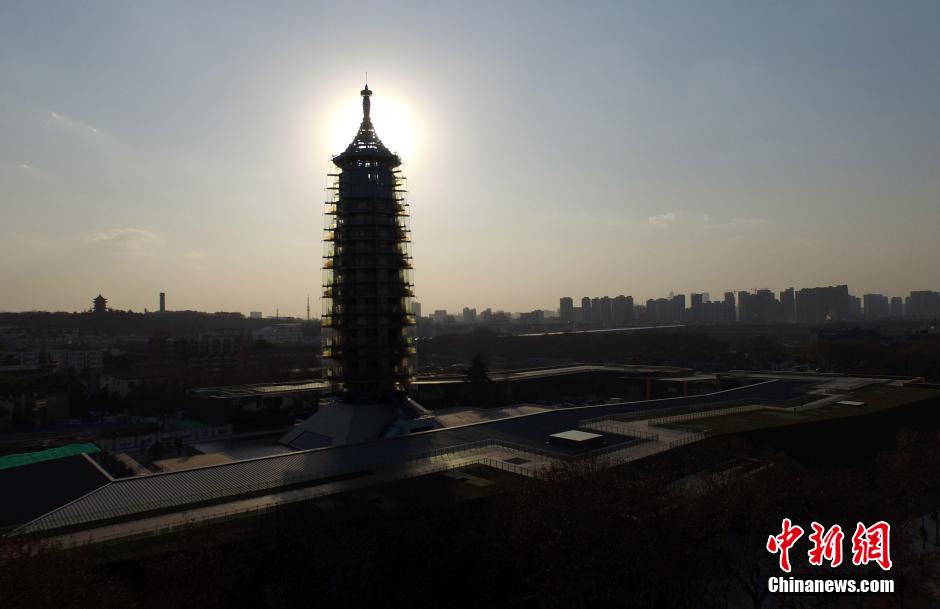 Thousand-year Porcelain Tower of Nanjing completes renovation