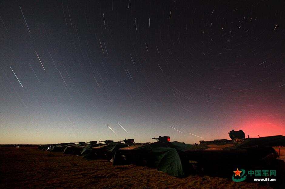 PLA's armored brigade in drill