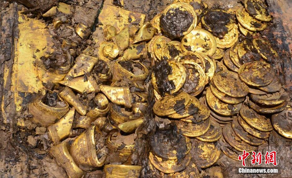 A large number of gold items unearthed in Nanchang