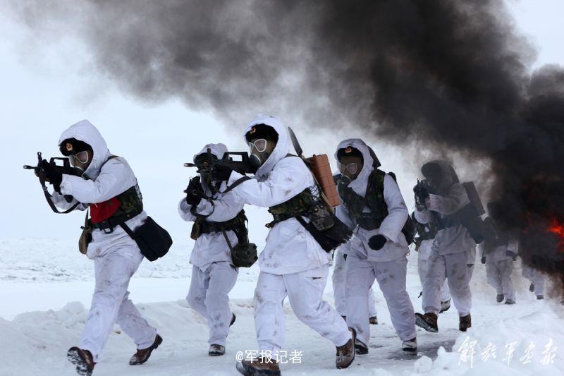 Frontier soldiers take training at minus 52 degrees Celsius in Xinjiang