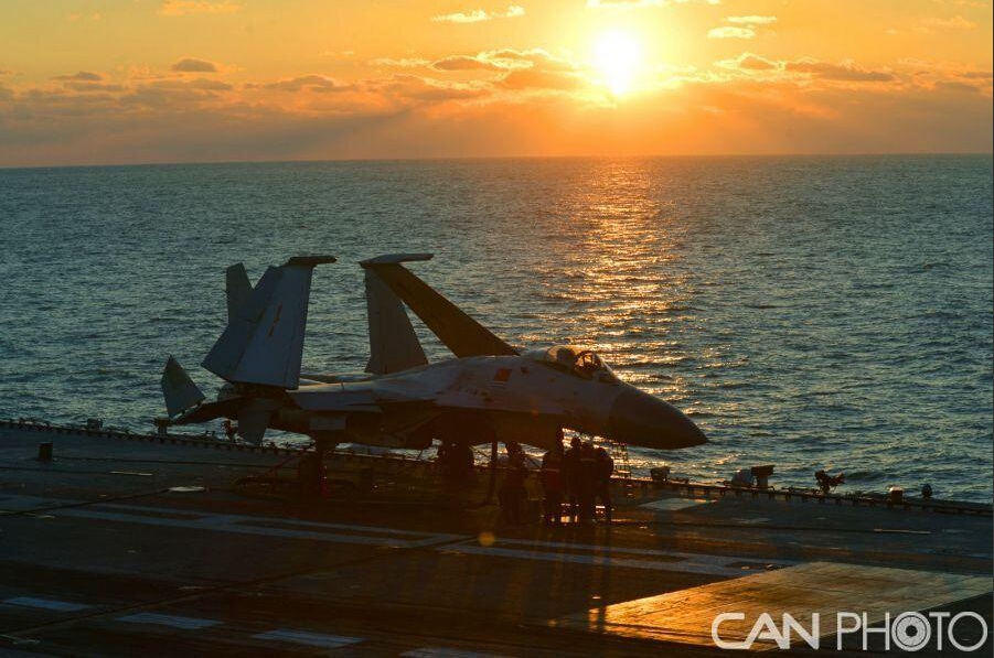 J-15 carrier-based aircraft has landing exercises