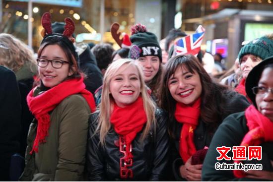 Chinese elements graced Times Square New Year's Eve celebration