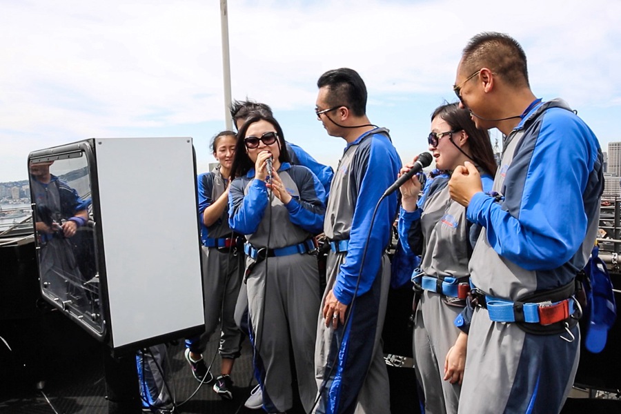 Karaoke at Sydney Harbour Bridge welcomes 
the Chinese New Year 