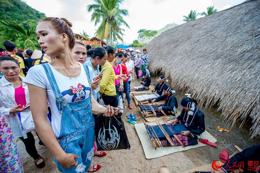 Breathtaking scenery and simple lifestyle in Hainan