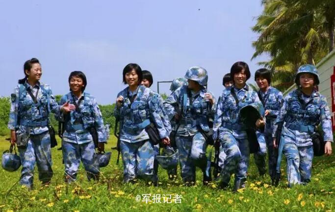 Charming female soldiers on Xisha Islands