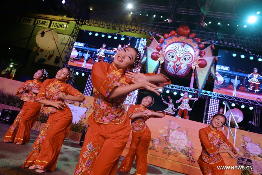 Lunar New Year celebrated in Singapore's Chinatown 