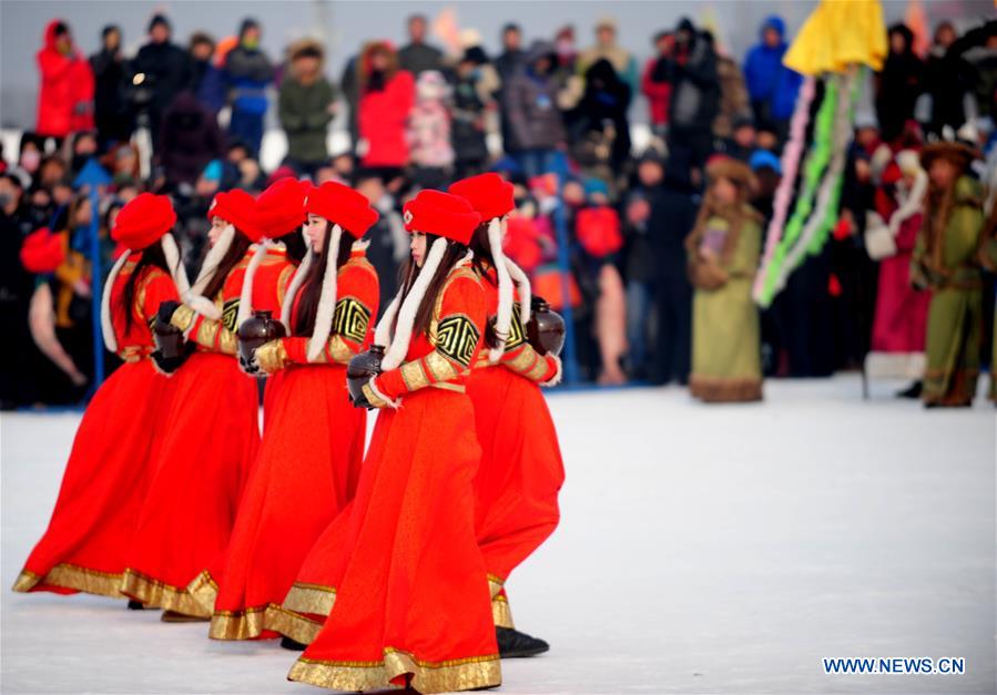 4th Wolong Lake Winter Fishing Festival opens in Liaoning 