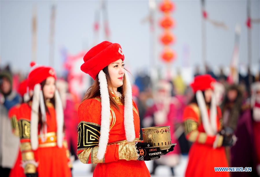 4th Wolong Lake Winter Fishing Festival opens in Liaoning 