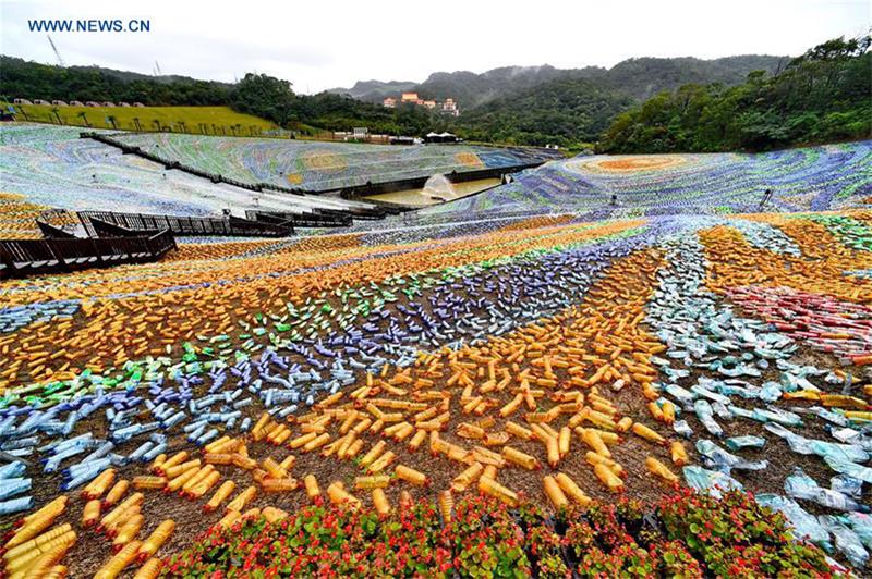 Plastic-bottles-made Mosaic Displayed in S.E. China