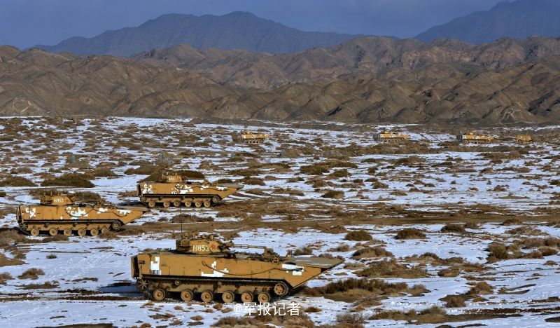 Chinese marine corps train in Xinjiang