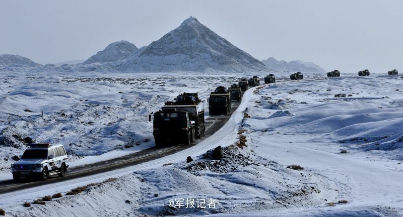 Chinese marine corps train in Xinjiang