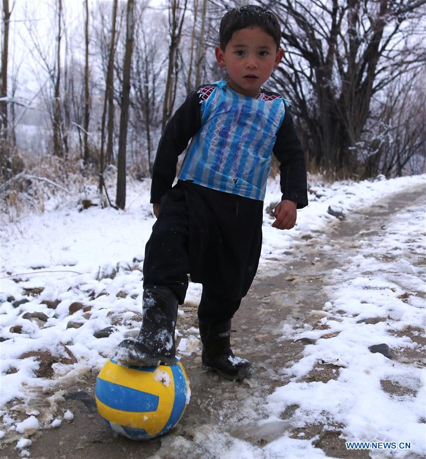 Afghan boy in Messi plastic bag shirt becomes Internet star