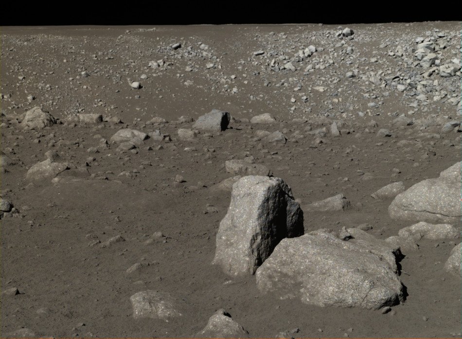 China releases HD true color images of lunar surface 