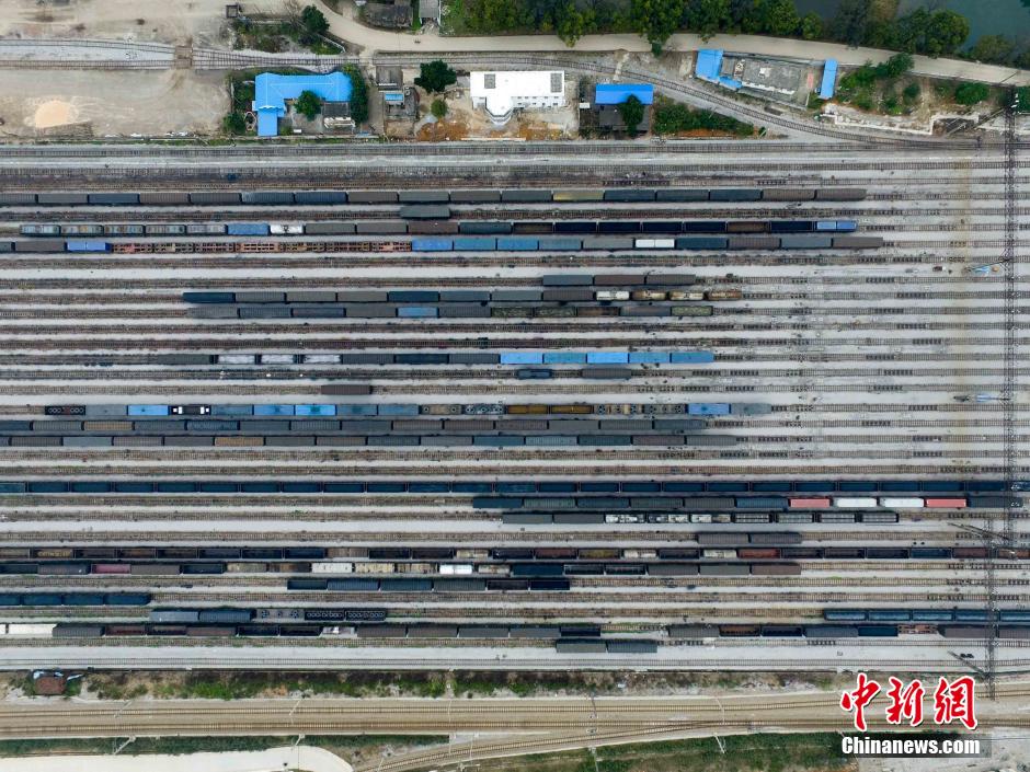 A bird's eye view of Guangxi’s largest railway station