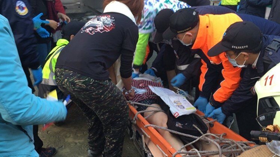 Baby rescued from collapsed building after quake in Taiwan, 2 dead