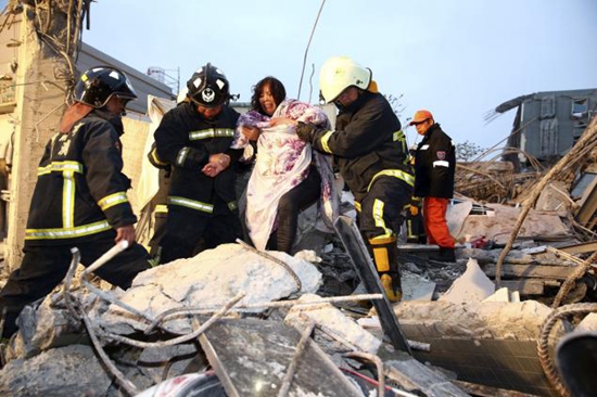 Baby rescued from collapsed building after quake in Taiwan, 2 dead