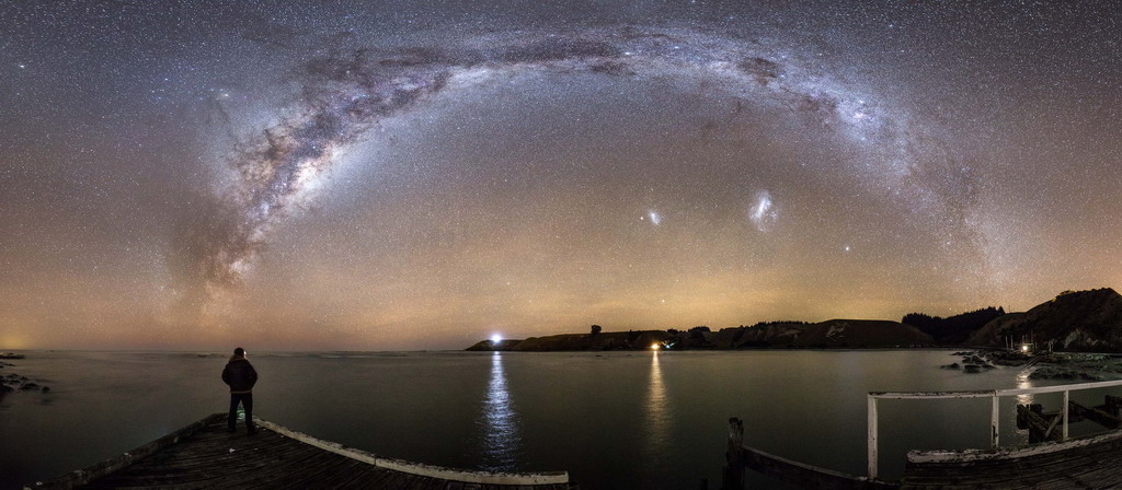 Stunning: Milky Way forms an arch across the sky