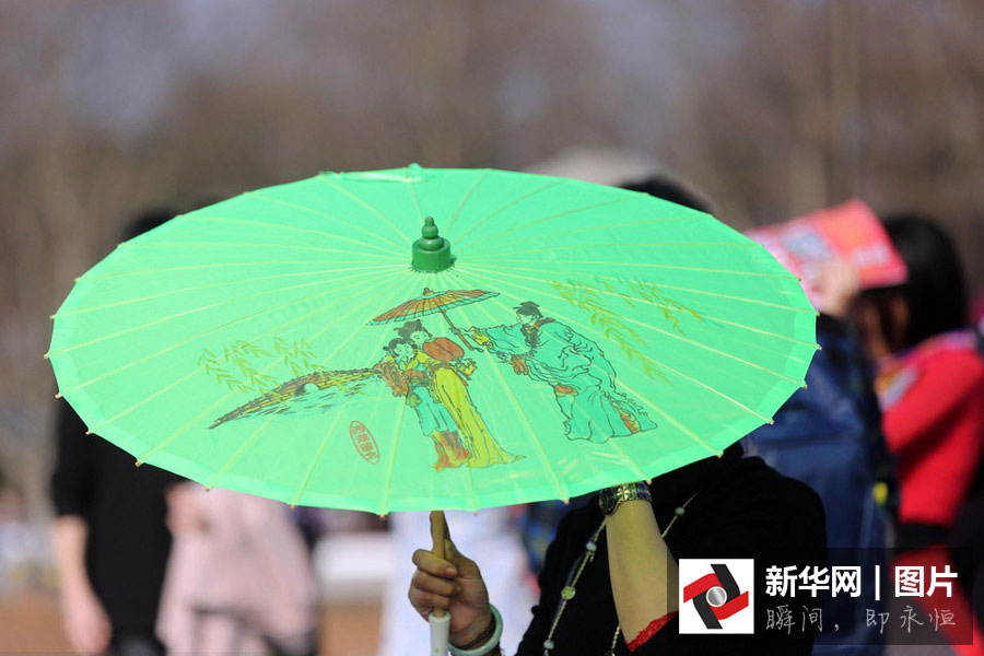 China Sees North-south Temperature Contrast during Holiday