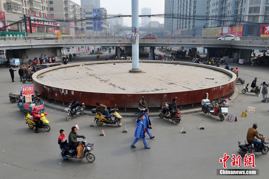 The first overpass in Taiyuan to be demolished