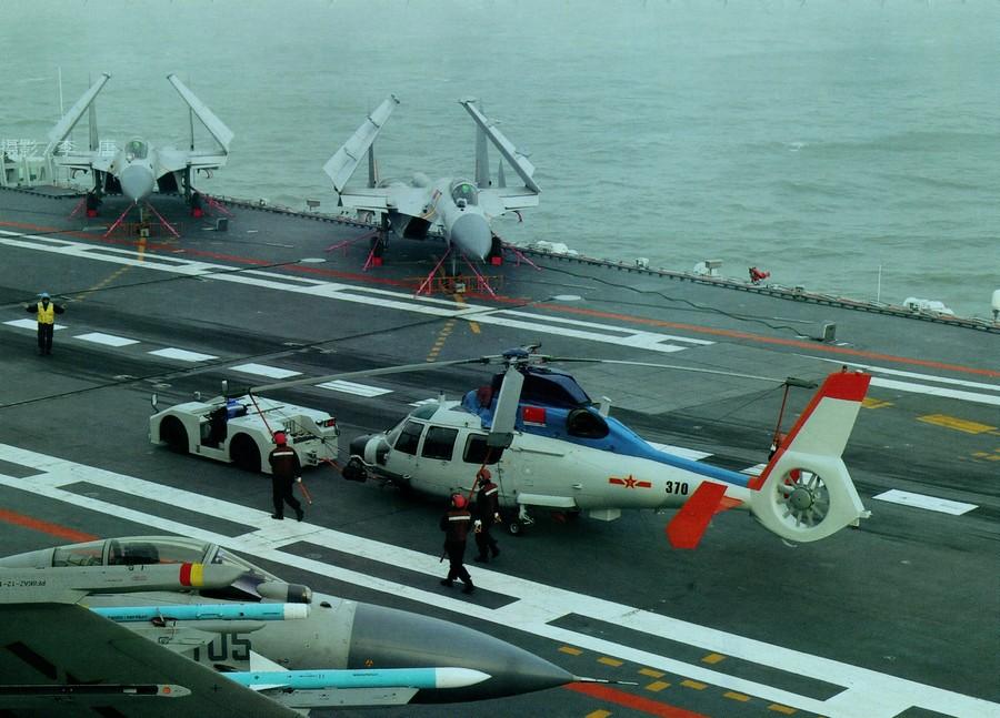 J-15 fighters in drill on Chinese aircraft carrier