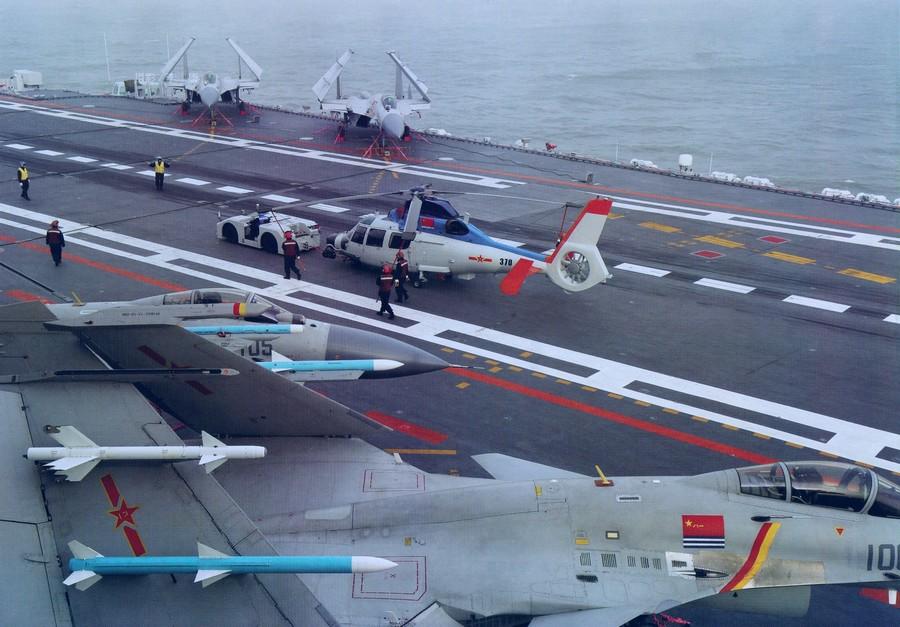 J-15 fighters in drill on Chinese aircraft carrier