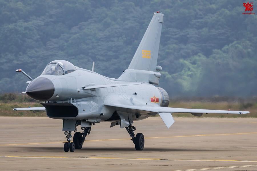 In pics: the evolution of J-10 fighter