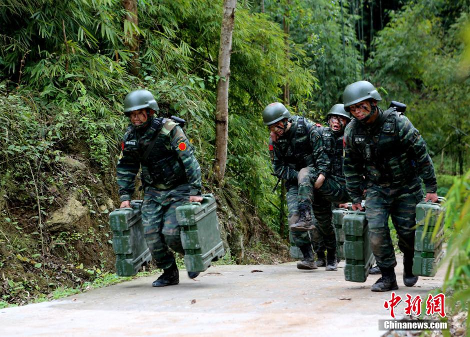 SWAT team conducts training in Sichuan