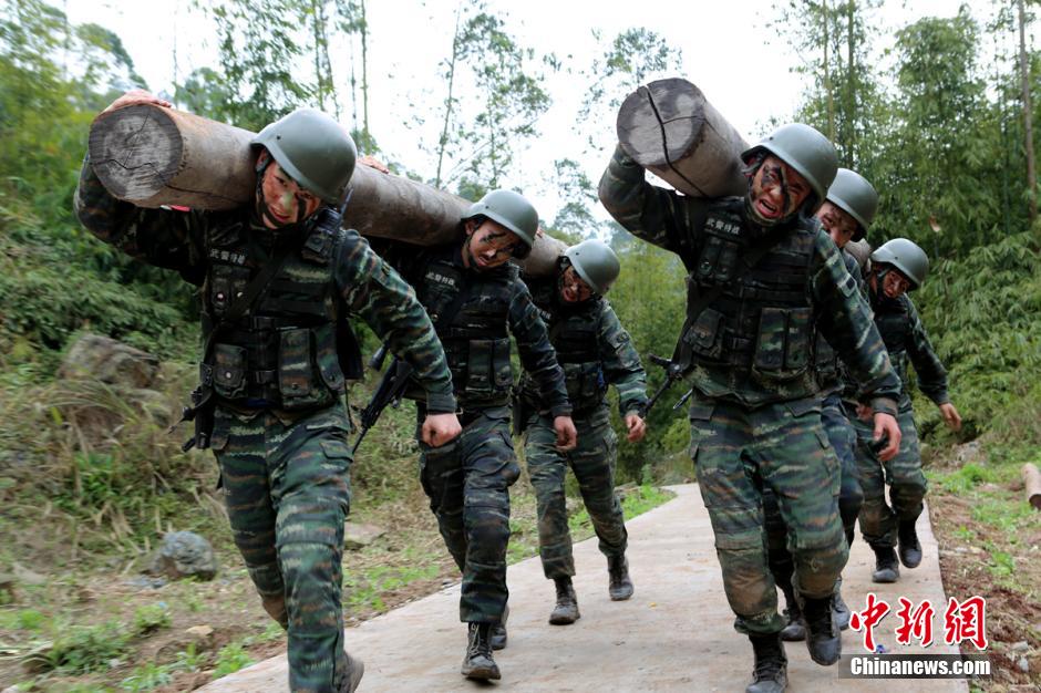 SWAT team conducts training in Sichuan