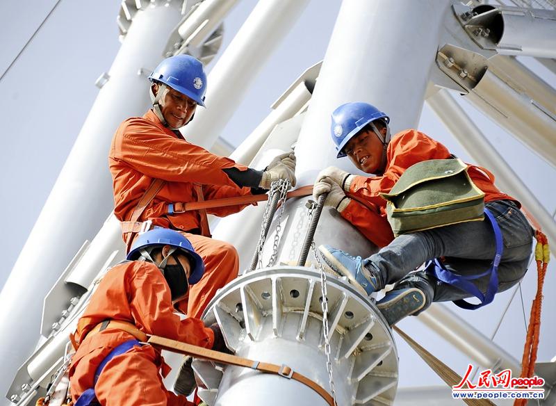 Shaanxi's first UHV substation frame lift completed