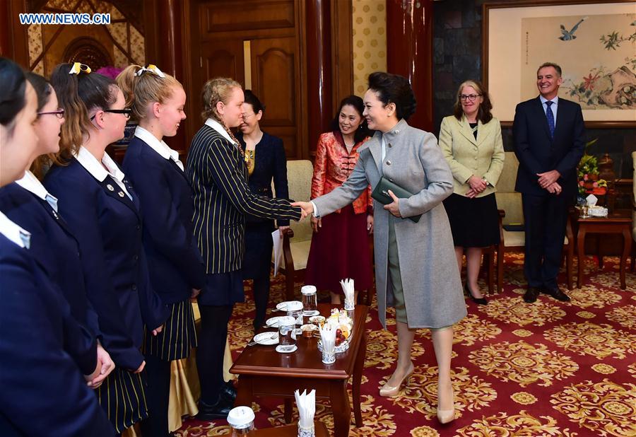 Xi's wife meets Australian students