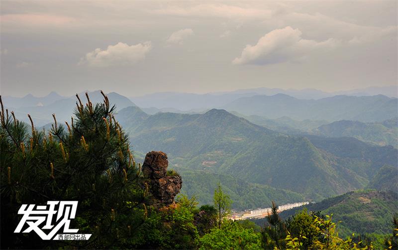 Beautiful scenery of Wufeng Mountain in Shaanxi province