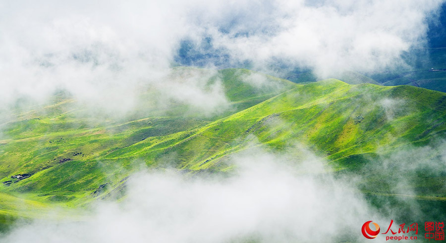 The breathtaking Aketasi grassland in NW ‎China‬'s Xinjiang