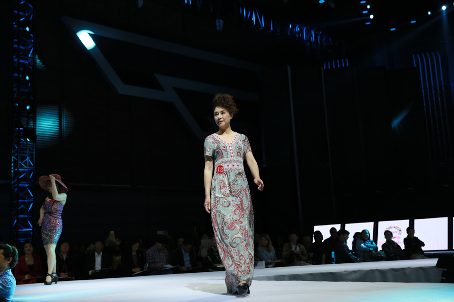 Fashion show: Shanghai housewives interpret classical and modern beauty