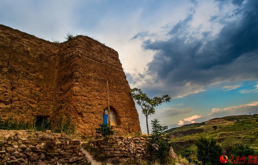 Picturesque Laoniuwan Valley, where the Great Wall meets the Yellow River