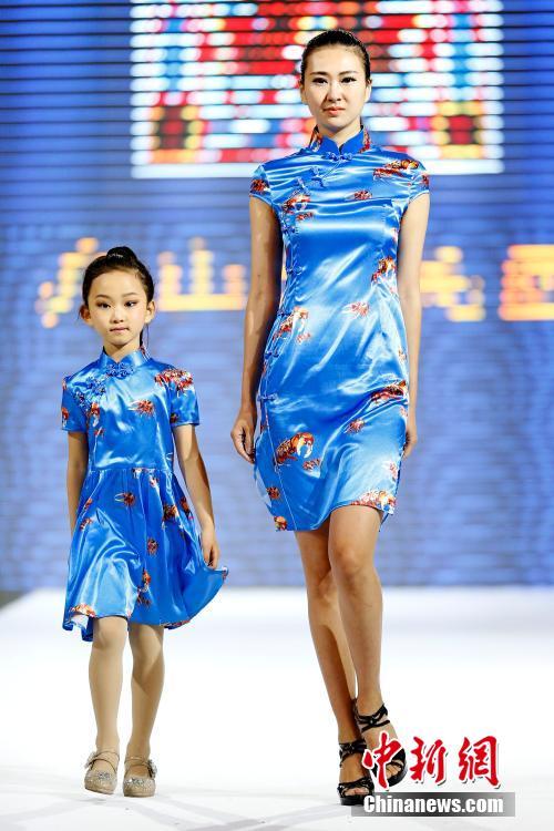 Fishing themed fashion show at Qingdao int'l fashion week