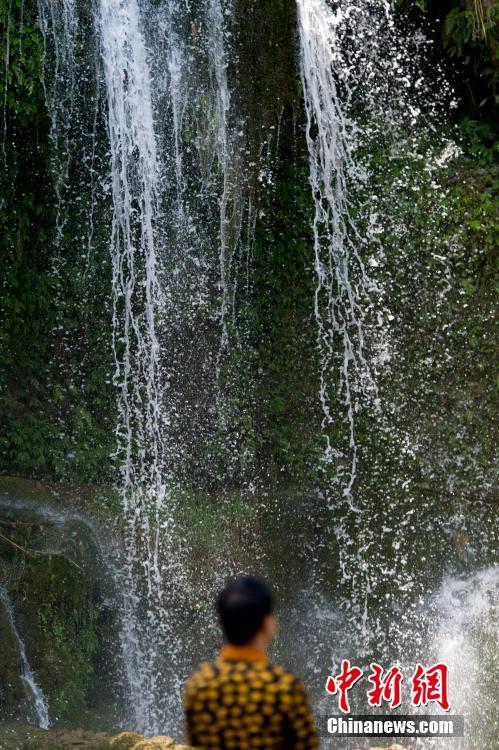 Magnificent Tianhetan waterfall