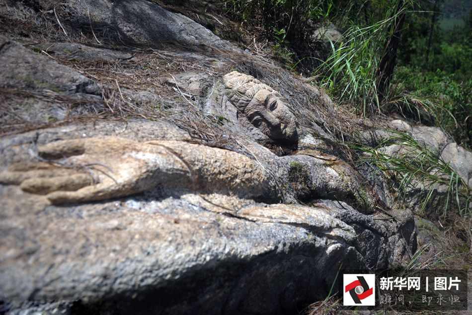 Grottoes with hundreds of Buddha statues in Guangdong become popular overnight